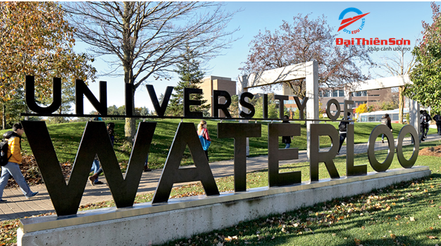 Khung cảnh trường Đại học Waterloo